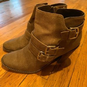 dolce vita ankle booties